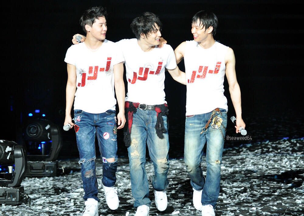 ARAB JYJ tweet media