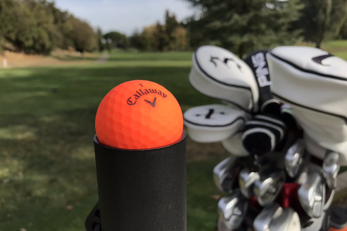 GolfspyDave's tweet photo. What a fun surprise this ball was today. Such great feel and definitely longer than usual for me. Bought one at check in to try then bought a box at the turn.
Well done @CallawayGolf #SuperHot #MatteOrange https://t.co/lkcy2WxesU