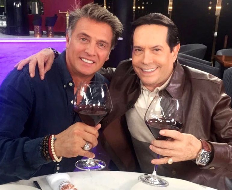 UnicableOficial's tweet image. #CuandoConectoCon @MarthaFigueroax y @Pepillo_Origel me entero de lo mejor de los espectáculos, hoy a las 10 pm por @UnicableOficial ¡invitado @juansolervalls? 📺🍸