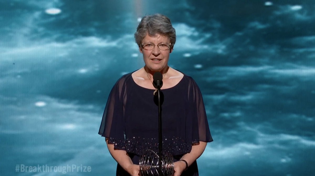 #BreakthroughPrize in Fundamental Physics Winner Jocelyn Bell Burnell is an astrophysicist from Northern Ireland who as a postgraduate student co-discovered the first radio pulsars in 1967 but was overlooked by the #NobelPrize in 1974 en.wikipedia.org/wiki/Jocelyn_B… #Astronomy #telescope