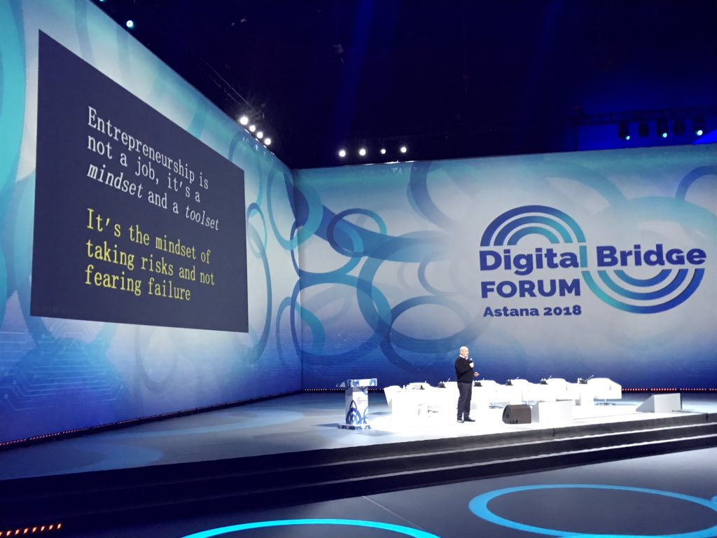In #Kazakhstan #speakerJeff Hoffman Priceline co-founder says entrepreneurs are key to a better future, the ones that solves things and make them better. They see the world the way it is and dream about the way that it could be, and then take action! #Digitalbridge #kazakhstan