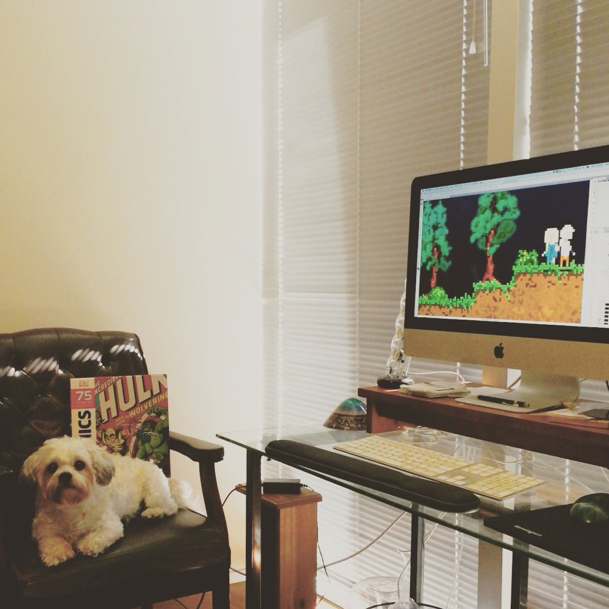 BushwalkGames's tweet photo. Working hard. #pixelart #indiegame #chiefofsecurity https://t.co/znLPX3ON93