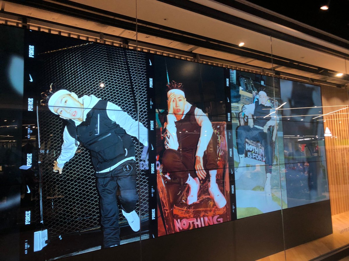 #박재범 #JayPark #NIKE #NikeBattleForce #AirForce1Utility Ad, playing on a huge screen at a NIKE store in Yongsan I-Park Mall gall.dcinside.com/board/view/?id… via JP dcgall