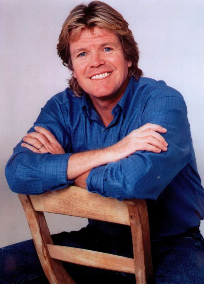 Happy birthday to Peter Noone (born 5 November 1947) 