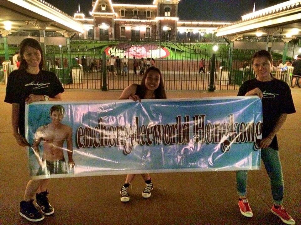 EdwHongkong's tweet photo. Hk Disnyeland #HappyDEEat30 https://t.co/cMzwf8jMYn