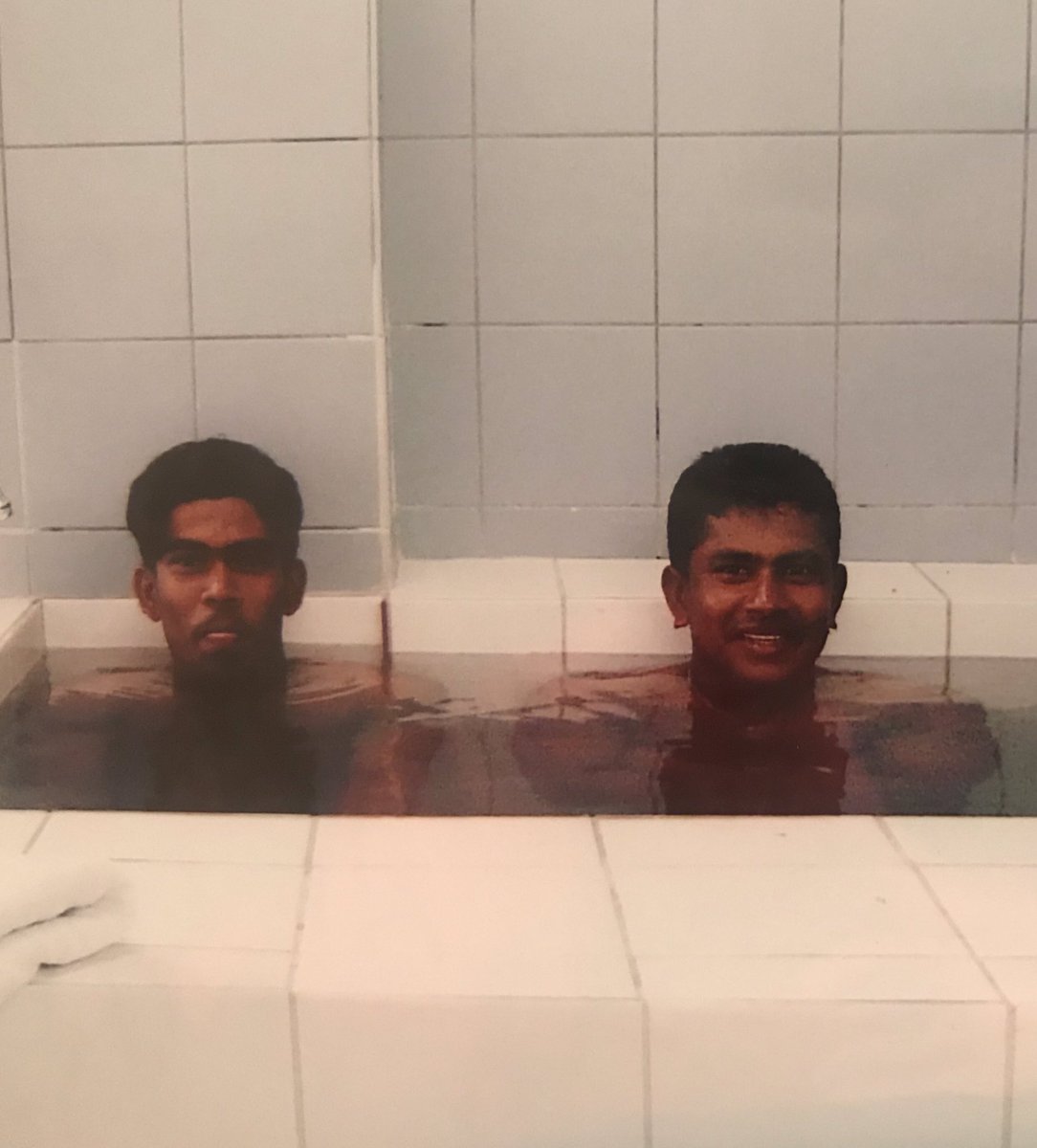 [Image: DrO805ZVsAAw2hv.jpg]