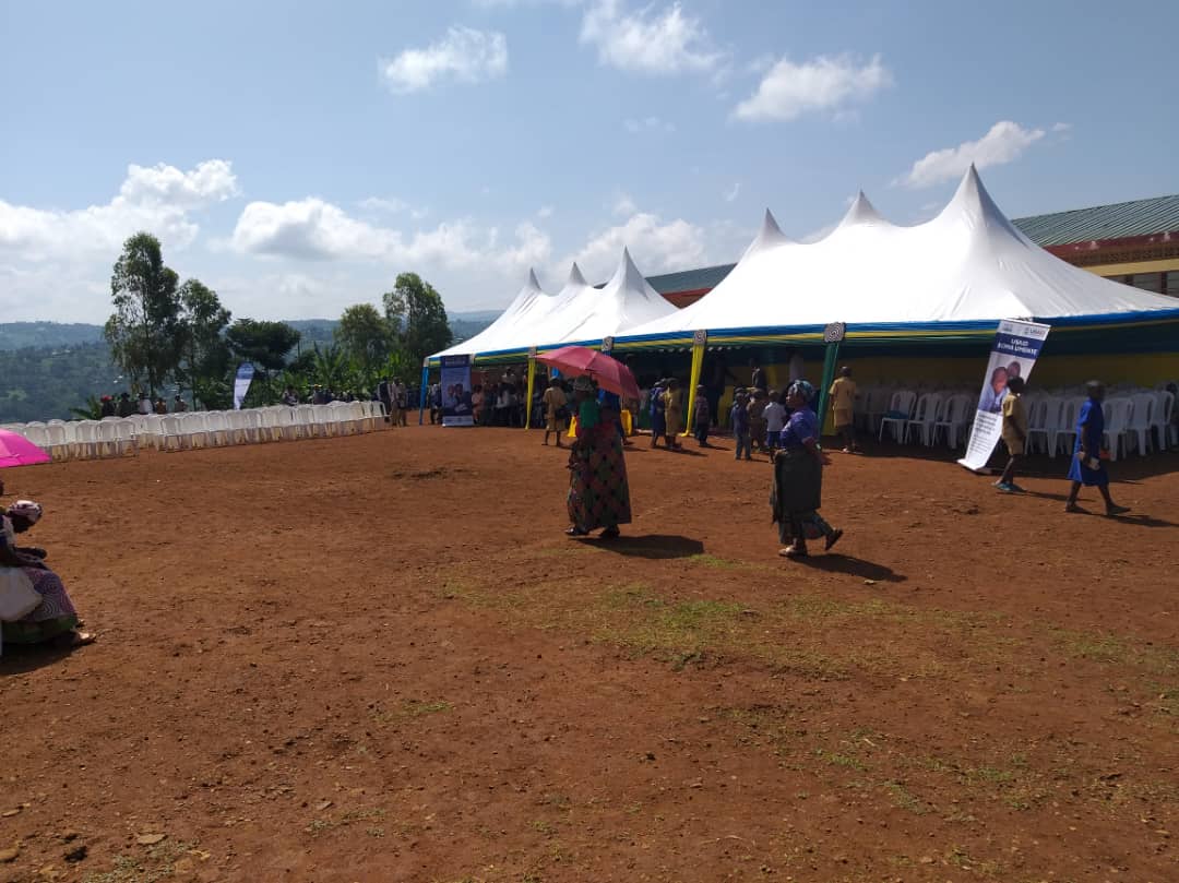 SomaUmenyeRw's tweet photo. Ready to launch @AndikaRwanda 2019 today at #StPierre, #NkomboSector, @RusiziDistrict, by a delegation made of @Rwanda_Edu Minister of State Dr. @IMunyakazi, @USAIDRwanda Mission Director @lesliemarbury, @RwandaWest Governor, DG @REBRwanda Dr. @ndbje ... #NLM will be closed https://t.co/OPvNY1lQQI