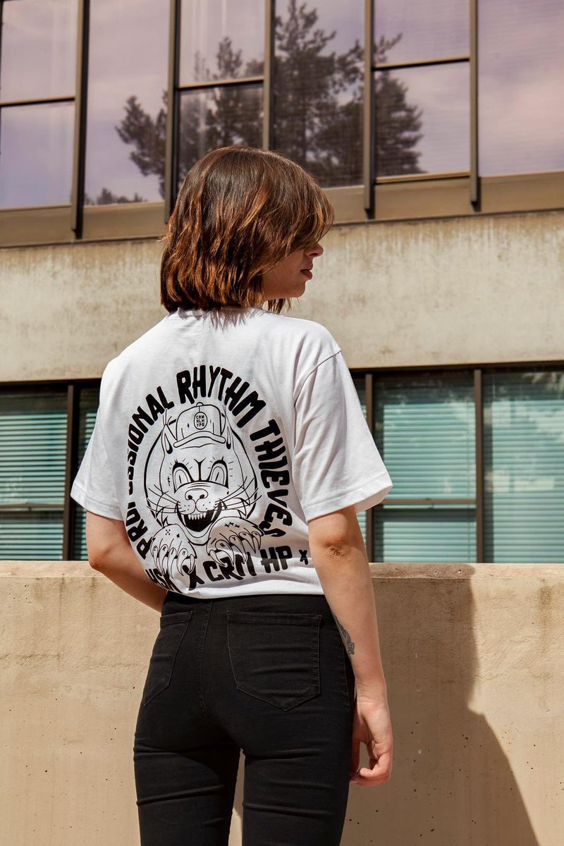 Criminal minded..

housik.co.uk / We ship worldwide 🌍 

#streetwear #ukfashion #clothing #germany #womenswear #streetstyle #housik #ukstyle #housemusic #deeptech #dj #dance #techno #techhouse #deephouse #norwich #london #newyork #ukstreetwear #womensfashion #ibiza