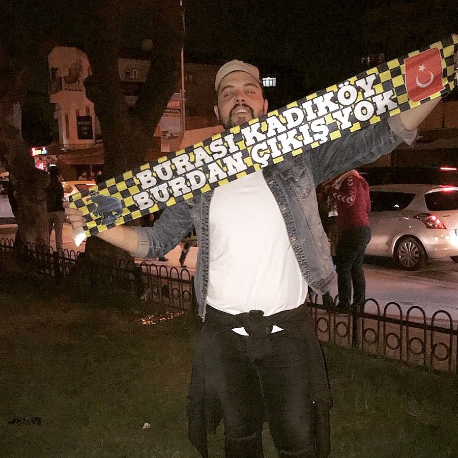 Yine de yeni güne uyanmaya sebebim çok 💛💙