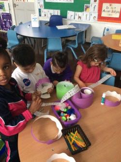 HPA_Philip_Lane's tweet image. Reception had an amazing WOW day last week celebrating our new topic &apos;Dark Skies Bright Lights&apos;! In Castille class we did a catwalk of our costumes, showed the class our home learning projects, did some space dancing and made some alien headbands! #HPAPLReception #WOWday