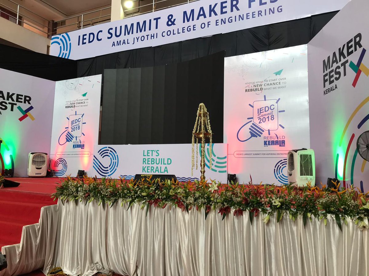 iamvishnunraj's tweet photo. It was a wonderful experience I had in #IEDCSummit2018 by getting a chance to meet great peoples, my mentors and talented students. Almost 216 colleges, 4000+ and Nodal officers attend the summit and the program was successfully executed by team @startup_mission Hats off to all https://t.co/aUMXasbSPo