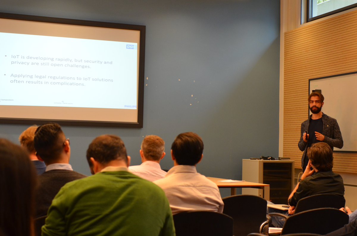 #ESR4 Oleksandr Tomashchuk presenting his work <a href="/Philips/">Philips</a> PPC Reflect. 
<a href="/MSCActions/">Marie Skłodowska-Curie Actions</a> #mariecurie #PhD #earlystageresearcher #heartitn