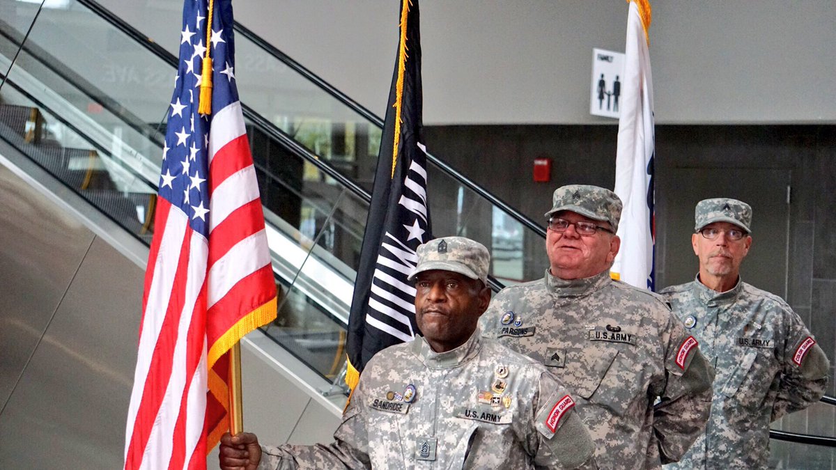 DetroitPistons's tweet photo. We begin our #PistonsHoopsForTroops career fair for veterans and military personnel with the presentation of colors. https://t.co/b1bSJ2pCz5