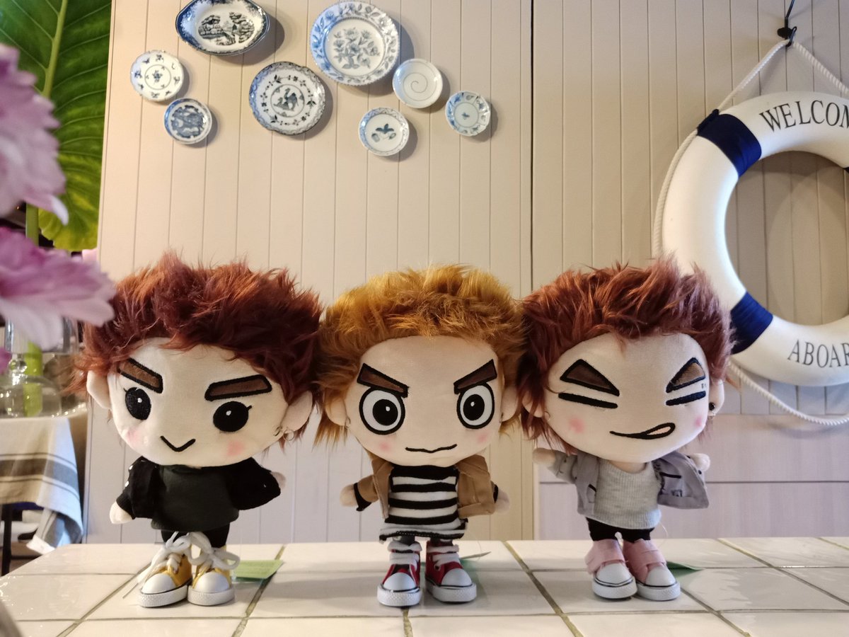 pekky_gotshop's tweet photo. รองเท้าผ้าใบ ใส่แล้วเท่ๆ ยืนชิคๆได้สบาย หาซื้อใส่ให้เด็กๆกันเถอะนะ สนใจติดสอบถามได้นะคะ 😀💚 #gotoondoll #gotoonbabyfigure #gotshop #got7shop #ตลาดกัซss4 #ตลาดนัดกัซ #ตลาดนัดอากาเซ #ตลาดนัดอากาเซ่ #ตลาดนัดอากาเซ่got7 #got7 #welcomegot7tothailand 😘 #got7realthai #got7 https://t.co/TOGpzh3SwA