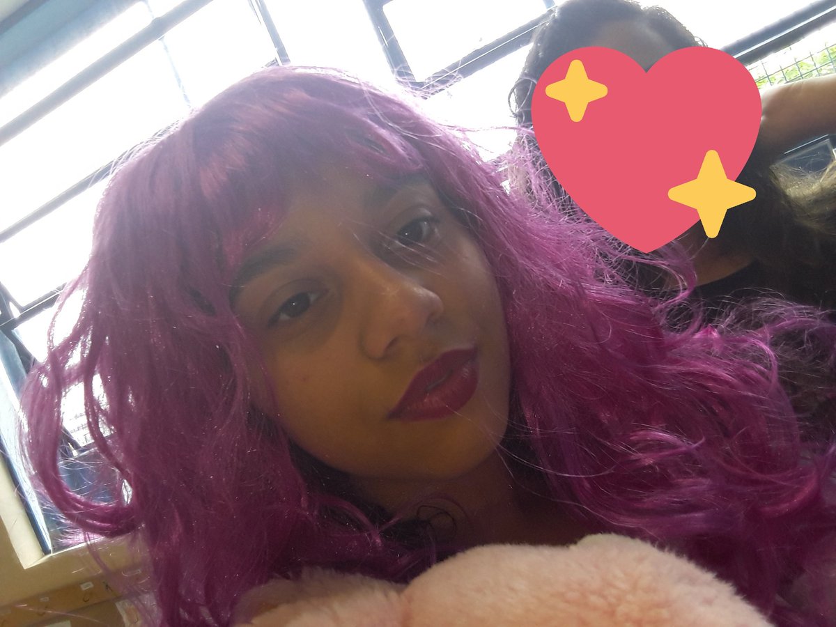 anja088's tweet photo. Se não for pra passar vergonha eu nem venho aqui #ARMYSELCADAY https://t.co/n1uemKf0yo