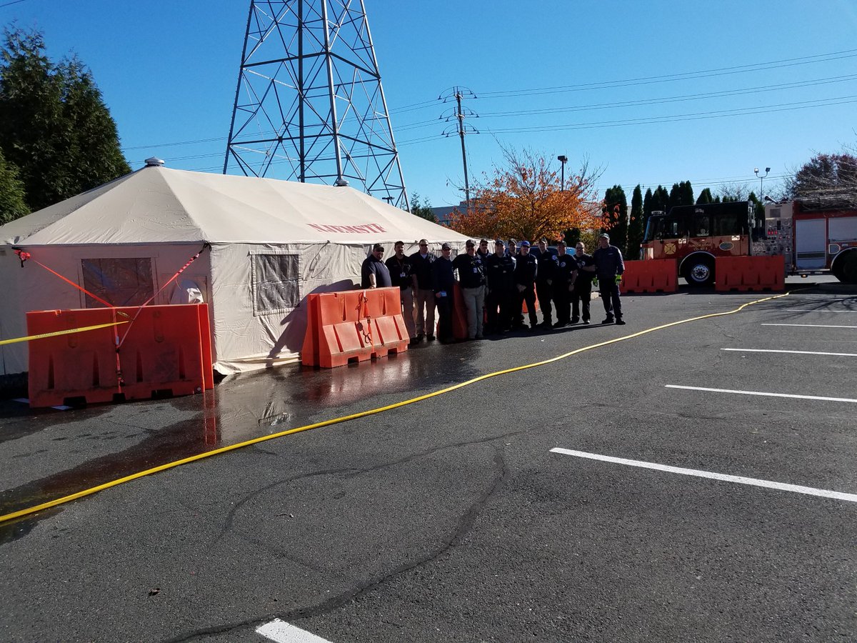 NJDeptofHealth's tweet photo. We responded to a request for support at the CHEMED Health Center in Lakewood to assist them with the influx of patients since the Ocean County #measles outbreak was announced. 

See details on exposure: https://t.co/P3ZNABcroa

Get #vaccinated today! 

#NJEMSTF @OCpublichealth https://t.co/xu6HybkTCA