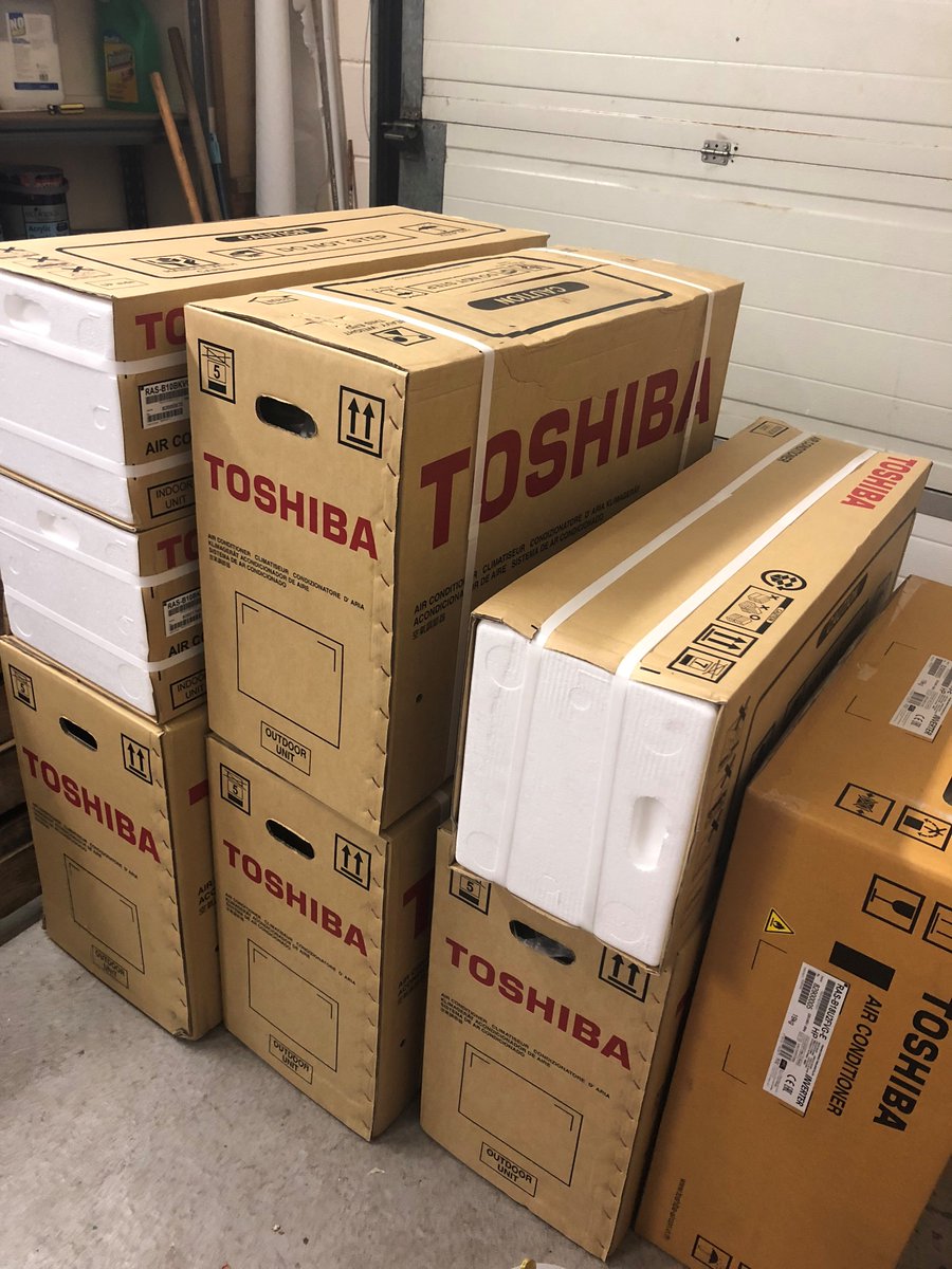 cam_ref's tweet photo. Kicking off November with our first #Toshiba install at a factory in North Yorkshire. Kit delivered by @cooldesignsltd all ready for our team to pick up.
#CAMRef #TEAMCAM #airconditioning #installation #enhancedwarranty https://t.co/2ITjaviQFq