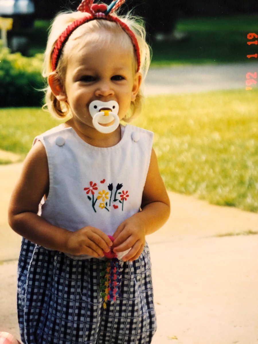 DrakeVolleyball's tweet photo. Come celebrate and cheer on Sara Jensen, our other 2 other seniors, and the rest of our team as we take on SIU and MSU this Friday and Saturday @ 7 p.m. https://t.co/nJ0CfdHhTj