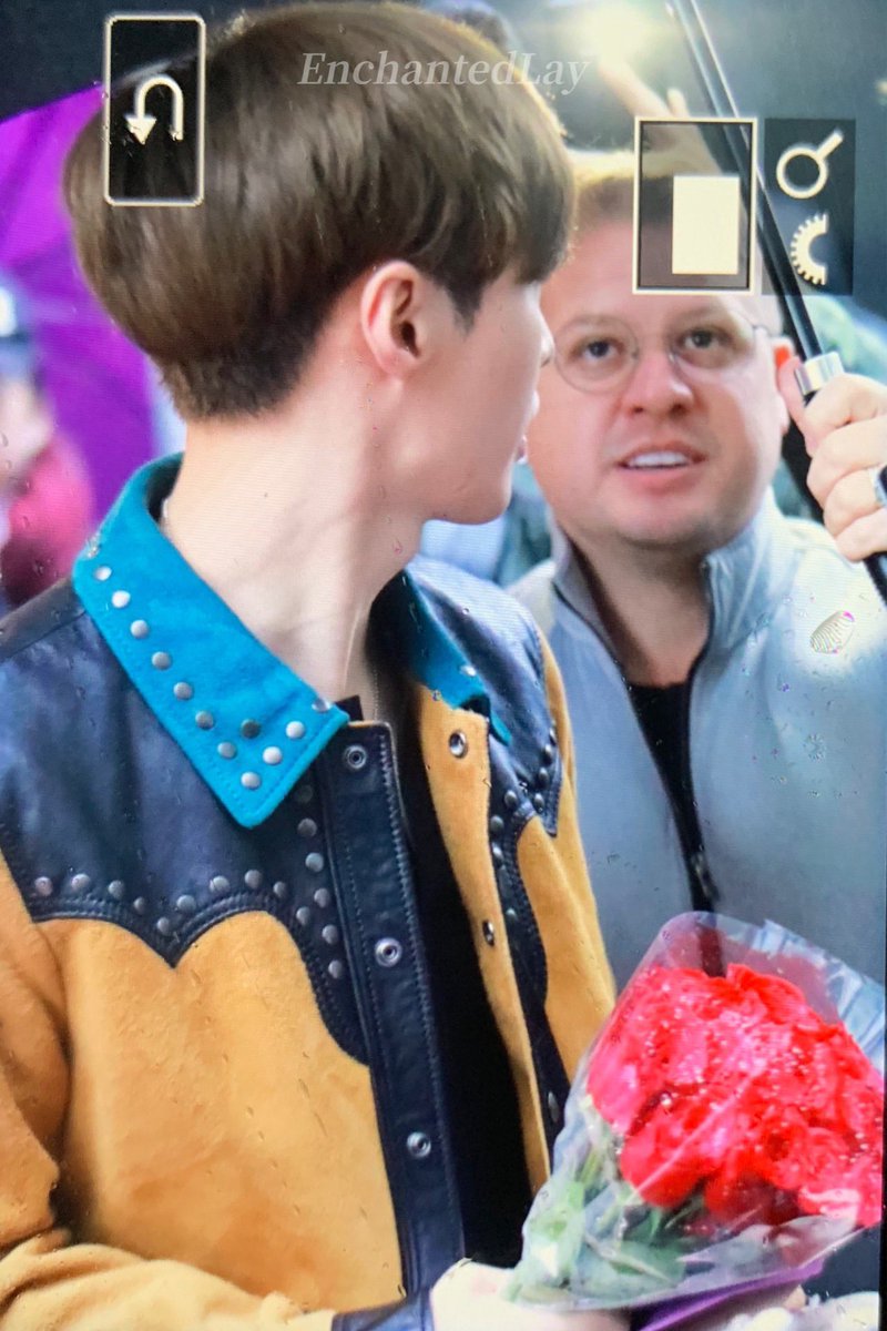 EnchantedLay's tweet image. #LAY 181105 Good Day New York