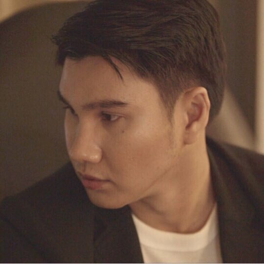 It wouldn't be a party without you #BIGOLIVE > #star kenal ngga ya?.   
bigo.tv/sid/2349050930…