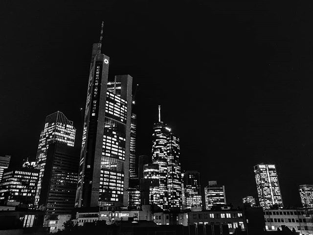 Alcatrapz's tweet photo. What a beautiful view from the hotel room last weekend! 😍
.
.
.
.
.
#Alcatrapz #hotel #frankfurt #party #trap #eskalation #edm #trapmusic #music #producer #dj #djlife #producerlife #tourlife #ultra #UltraEurope #ultramiami #coachella https://t.co/uvSdlPzpx7