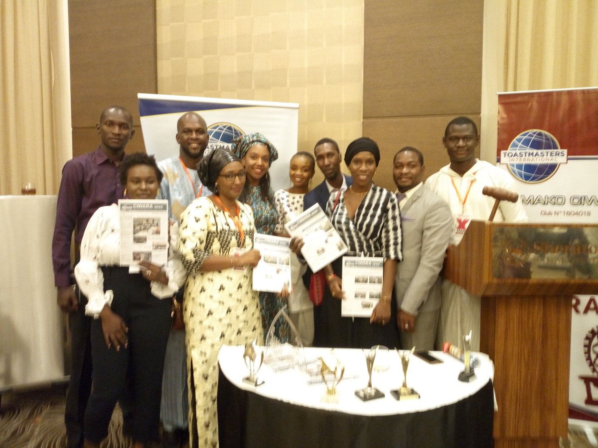 ciwarabko's tweet photo. Le partage des grandes idées peut rendre notre monde meilleur. 
Le club #Toastmasters Bamako #Ciwara a participé avec fierté au #TedxBamako https://t.co/3U2aFzL0Se