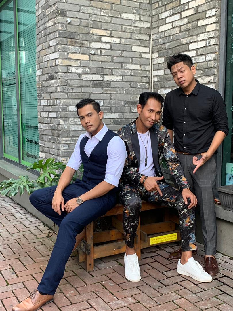 Ikhwanlein's tweet photo. Doakan semoga dipermudah.. #SelafazCinta #AstroPrima #MayaHd @SaharulRidzwan dan juga @riz_amin nantikannn https://t.co/sw6oluO9E7