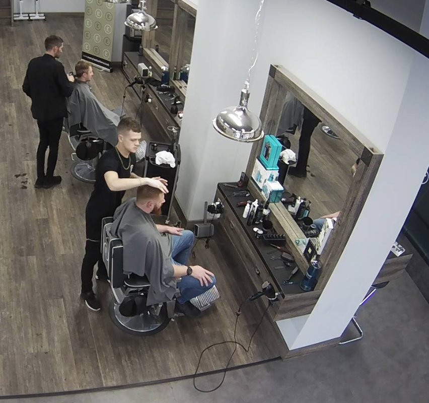 Pictimo's tweet photo. Watch live webcam Barber shop in London haircut cam https://t.co/w6j4zWze6e #barber #barbershop #barbert #barbershopconnect #HairCare #hair #hairstyles https://t.co/w6j4zWze6e https://t.co/wb85nK9NyY