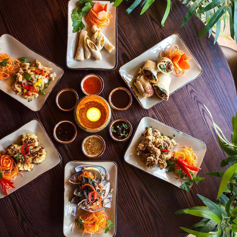 Kohboscombe's tweet photo. If you're off to check out the fireworks tonight, why not pick up some #koh2go on your way!? #tasty #thaitapas #GuyFawkesNight #BonfireNight https://t.co/JPmSCv8pm6