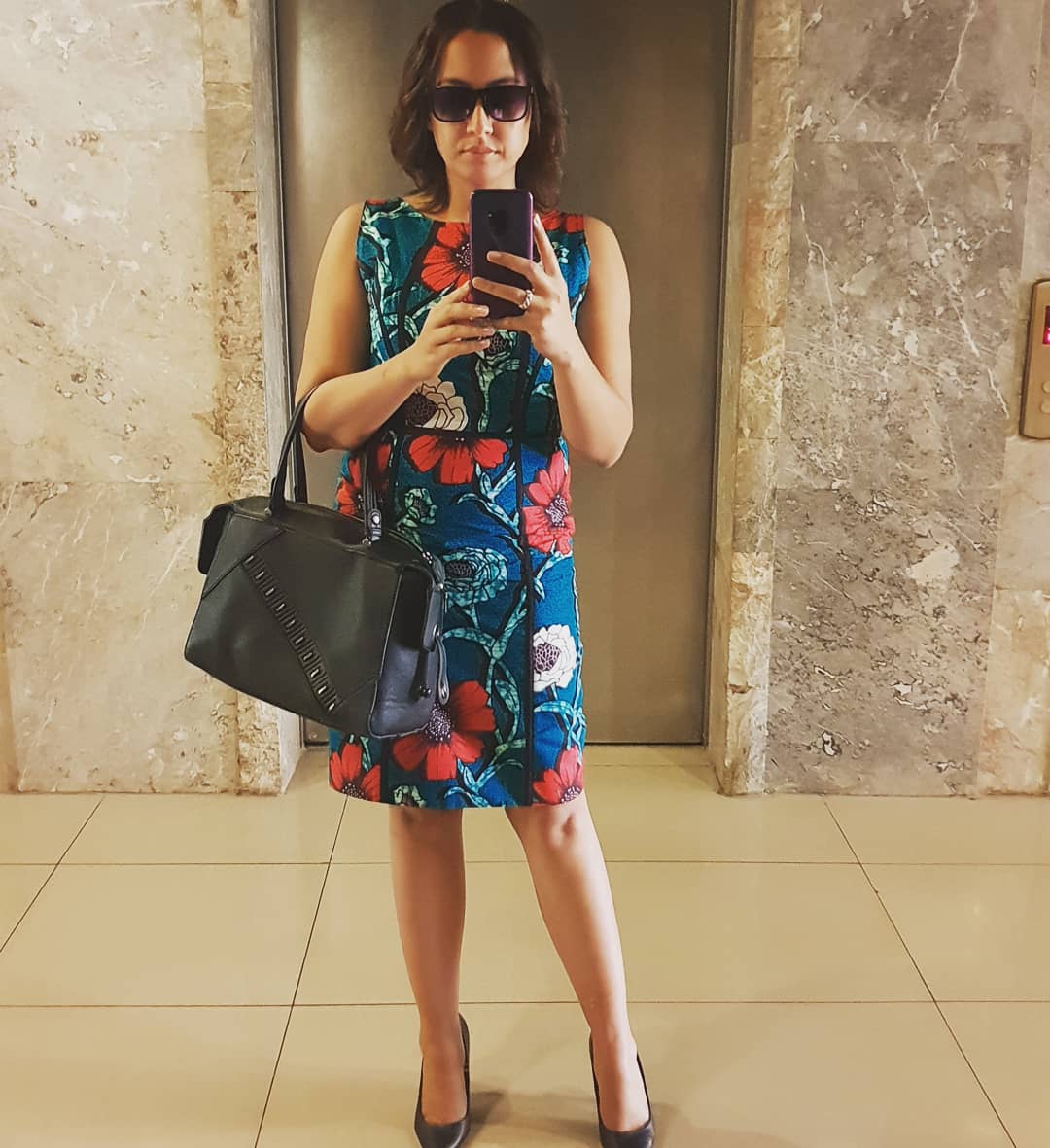 emmanherera's tweet photo. Looking for a designer to make some custom clothing? - Follow @BlaqueExcellenc by @NKagoro 👗

Love this custom dress, fits like a glove 😍 The fit &amp; tailoring is amazing! 

#SupportLocal 👚
#MadeInZim 🇿🇼
#Fashion https://t.co/S7pRlB9d33