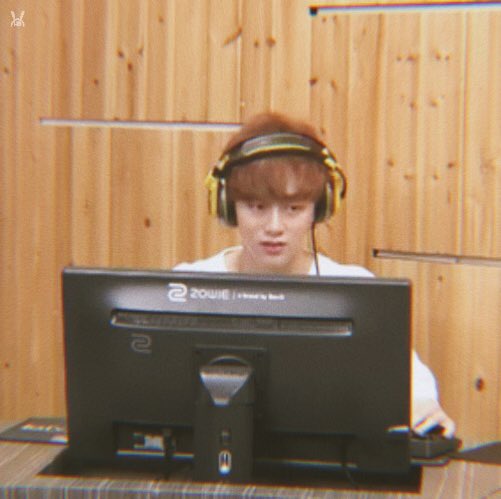 RABBIT HYUNBIN🐰 tweet media