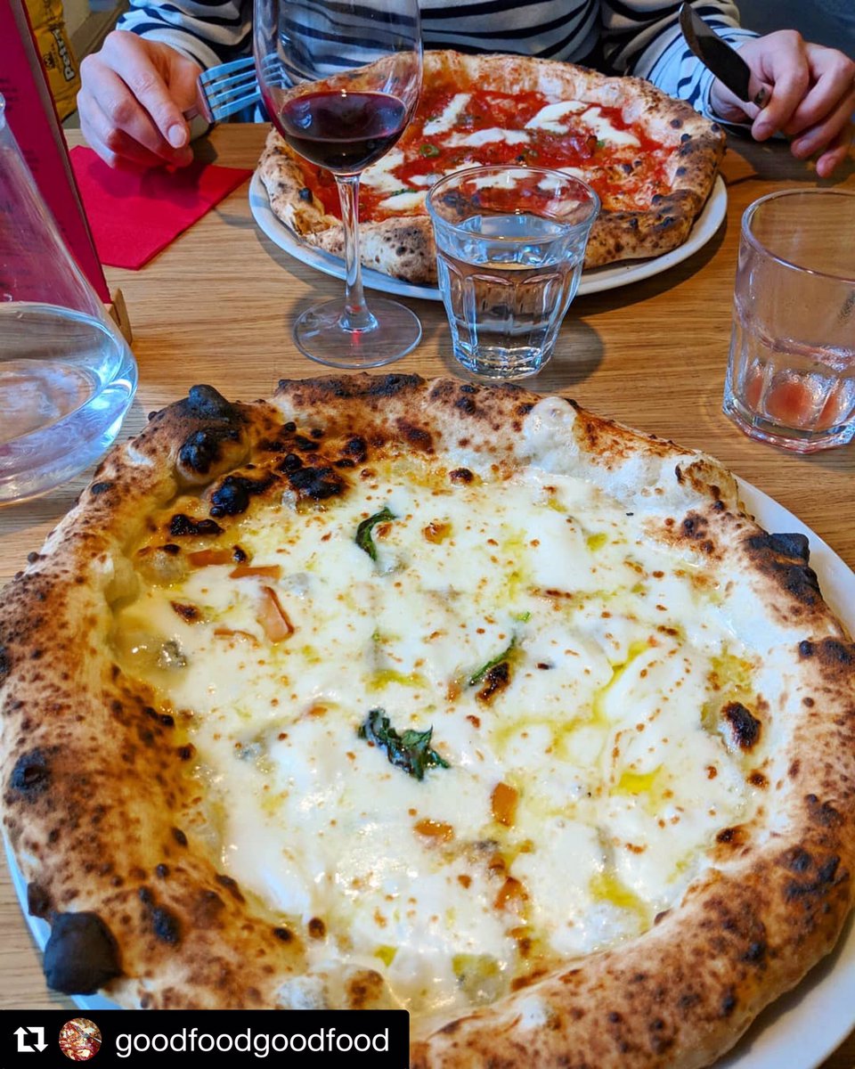 noiquattrouk's tweet photo. #Repost @goodfoodgoodfood with @get_repost
#noiquattro #nq #northerquarter #northerquartermcr #northerquartermanchester #manchester #pizzeria #pizza #italian #italy #traditional #handmade #healthy #cuoppo #cuoppi #cuopponapoletano #authentic #pizzanapoletana #smithfield #mcr https://t.co/HaAm9eFN9a
