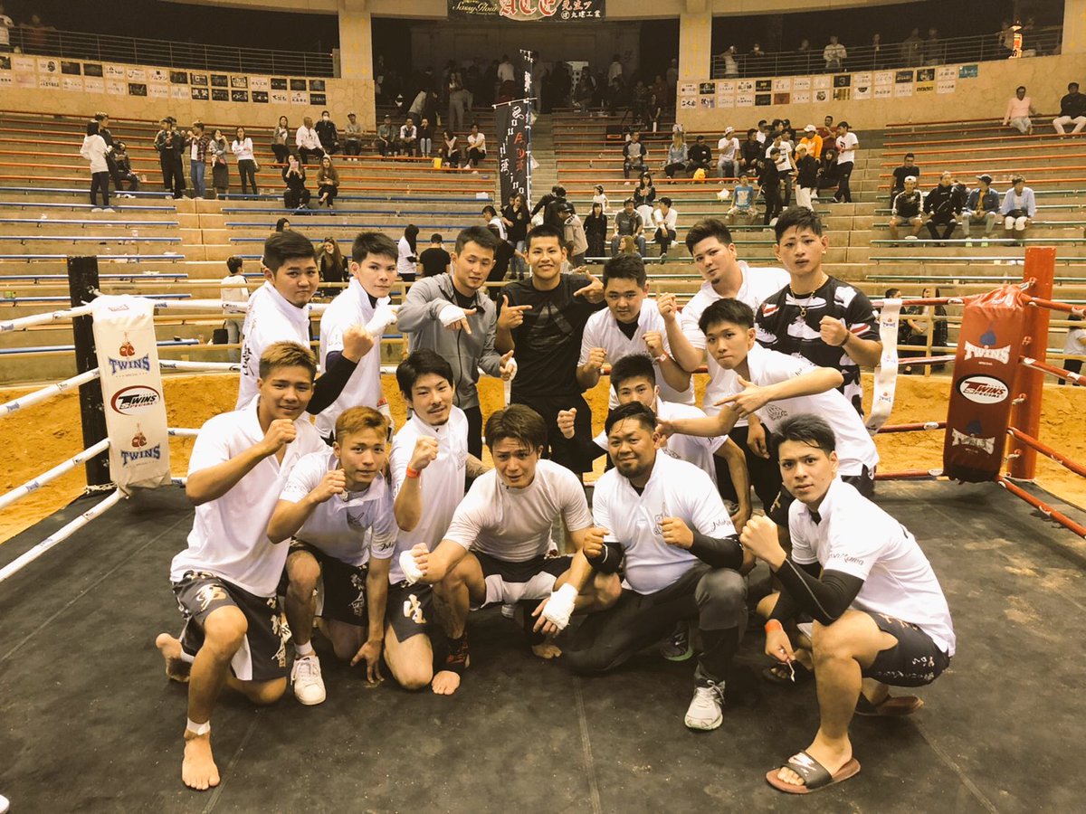 ma_k0605's tweet photo. 昨日はCORE15でした!!
相手は沖縄の有名人エンターテイナーのMCリッキー君とでした!^ ^
面白い試合ができました!真仁會も勝率9割!!惜しい試合もありましたが殴り合い全員最高でした^ ^
また次も頑張りましょう!!
次も勝つ!!
#MCリッキー
#CORE15
#真仁會
#将生
#沖縄闘牛東山グループ https://t.co/ZPEjpcBAlJ
