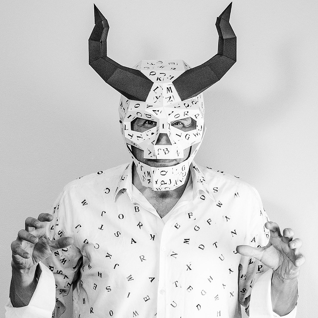 sisindesign's tweet photo. #typography #typophilia #typomania #typo #typodevil #painovirhepaholainen #kekri #halloween #díademuertos #traditionsdecompagnieSisinpèreetfille #latergram https://t.co/jh1HkkCIUc https://t.co/UT8BWHw8yo