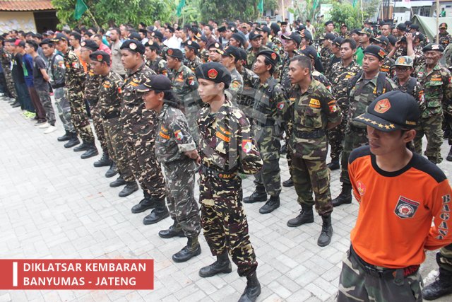 mufidpwt's tweet photo. Semakin banyak yang ingin Bergabung menjadi Ansor - Banser
Memberikan kontribusi nyata bagi Agama, Bangsa dan Negara.
Mengabdi pada ibu pertiwi dengan keahlian yang kita bisa.
#KitaIniSama
sama-sama cinta Indonesia
https://t.co/5T4OV8lBfA
#Ansor #Banser #ACM1028 https://t.co/W2lEInJ53e
