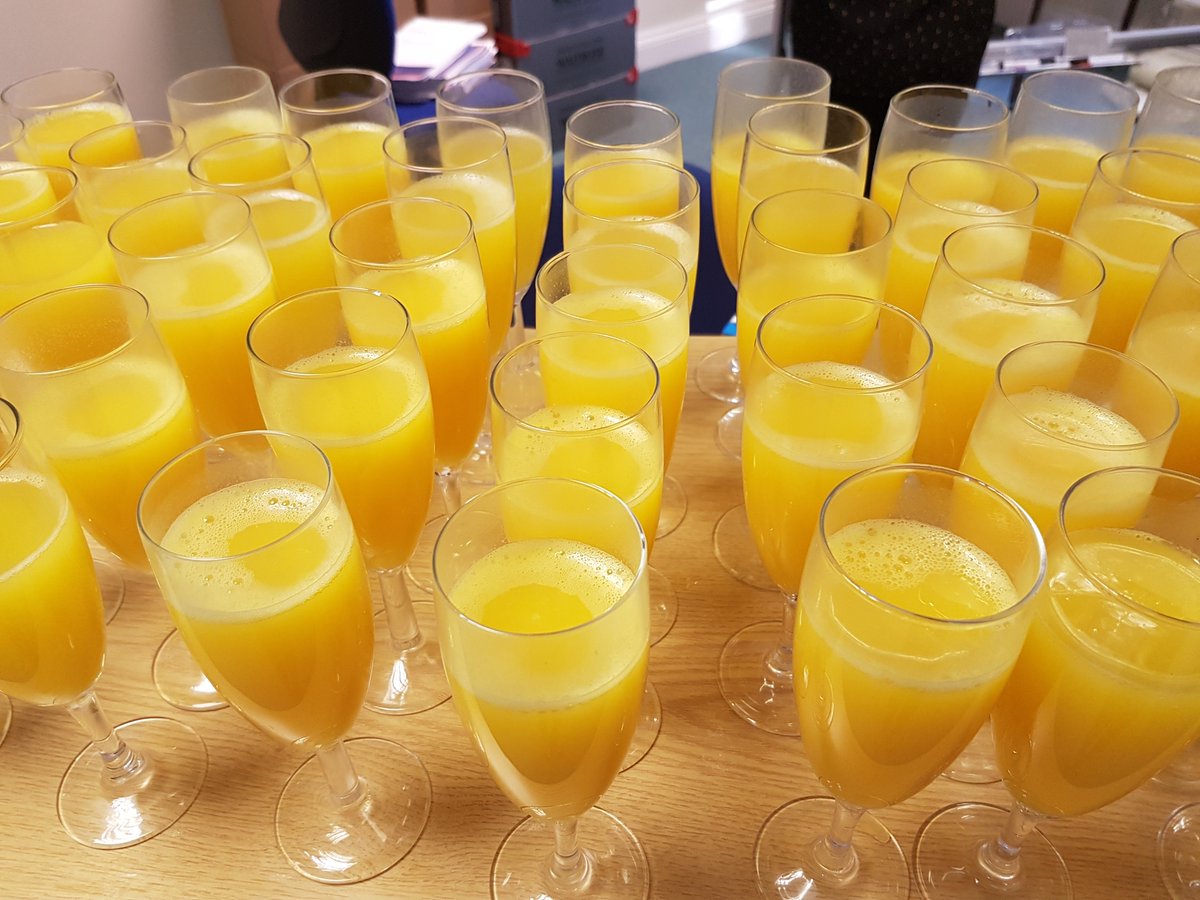 education_epm's tweet photo. #MondayMotivation  What better way to start the week than with croissants and some bubbles? Still celebrating winning 'Employer of the Year' on Friday night at the Hunts Post Business Awards 2018! #HPBA2018 https://t.co/dYRfiXE4xG