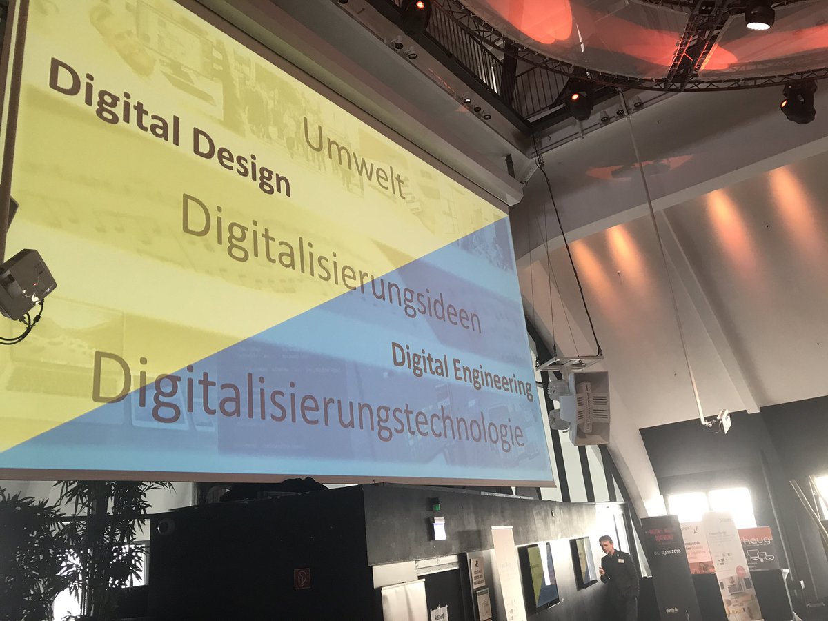 Bitkom_Software's tweet photo. Nun nimmt uns @KimLauenroth mit auf die Reise des #DigitalDesign von #Digitization #Digitalisation #BlindeFlecken #Architektur und #Bauhaus zum #Manifest neue Rollen und #DigitalEngineering Aufregend und inspirierend #itdes18 https://t.co/B2mreV5bKl