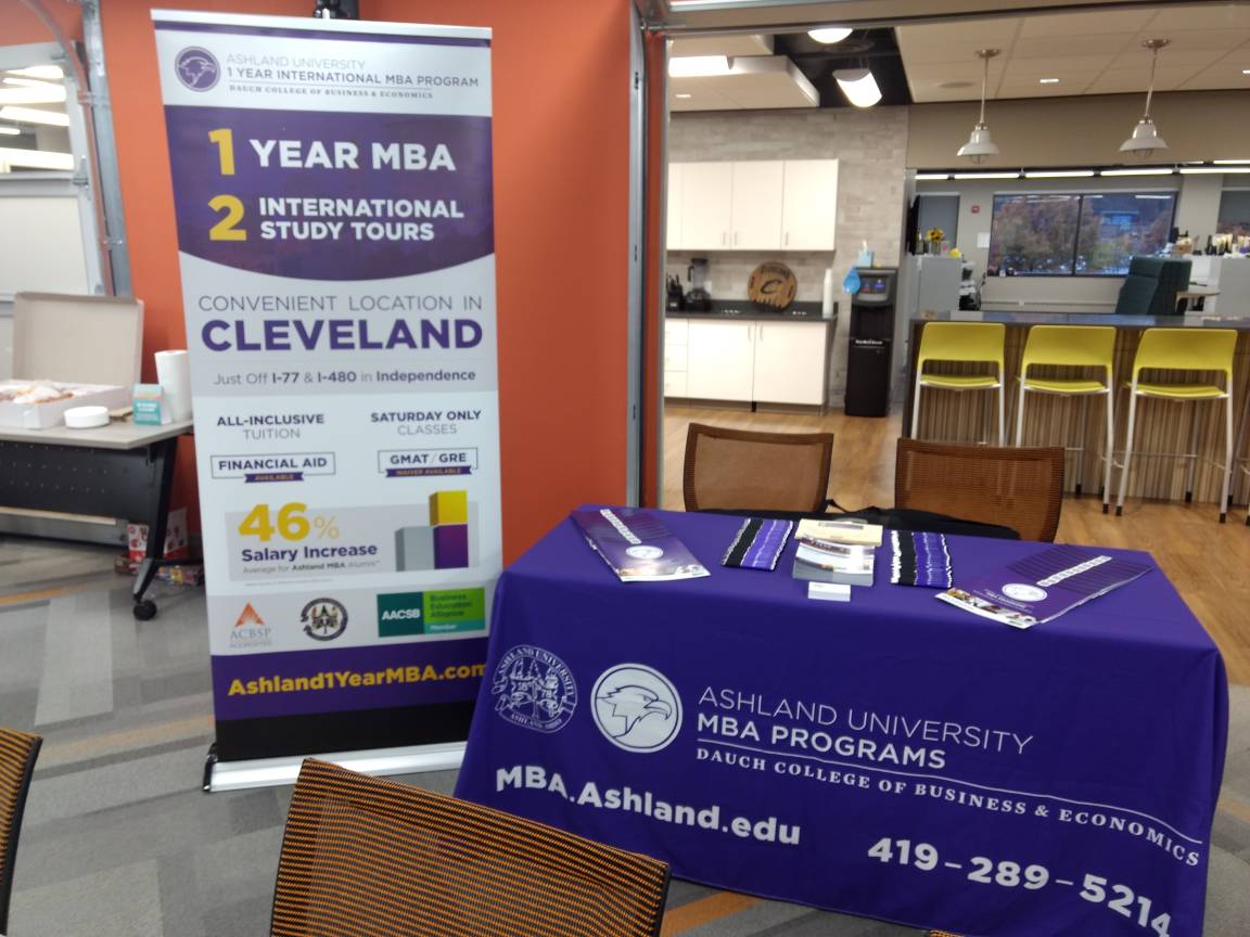 RonaldMicklerJr's tweet image. Kicking off @EngageCleveland Professional Development week with an #engaging Leadership Seminar!  @AshlandU_MBA is proud to be a sponsor! #MBAtheAUway #ProfessionalDevelopmentWeek #EngageCLE
