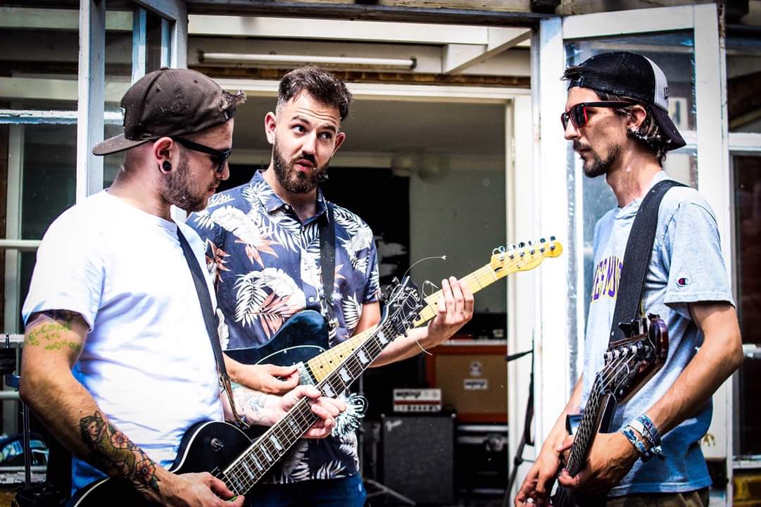 OneStateDrive's tweet image. From our video shoot for our latest single “Count Me Out” 
Youtube: tinyurl.com/y7v47u7t
Spotify: tinyurl.com/ydgzgq3n
Itunes: tinyurl.com/y93ouboe

#ukpoppunk #ukpp #videoshoot #countmeout