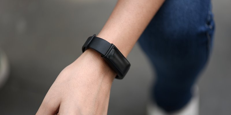 gonoise's tweet image. Getting on top of your fitness- ColorFit Fitness band 
Shop Link: bit.ly/2OoWT1X 

#colorfit #fitnessband #androidcompatible #ioscompatible #heartratemonitor #steptracker #sleepmonitor #sedentaryreminder #bloodpressuremonitor #spO2 #bluetooth #style #kickstartyourfitness