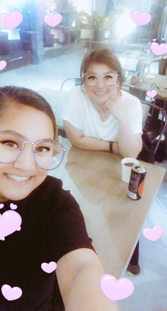 hanbinnie131's tweet photo. So since I am considerate and b. i. (Instead of convincing her to prioritise her workout) we had soft and hard tacos tonight. 🐽#fatnessFirst 😅kamsahamnida onnie @lialucas https://t.co/WAmbXIFFWh