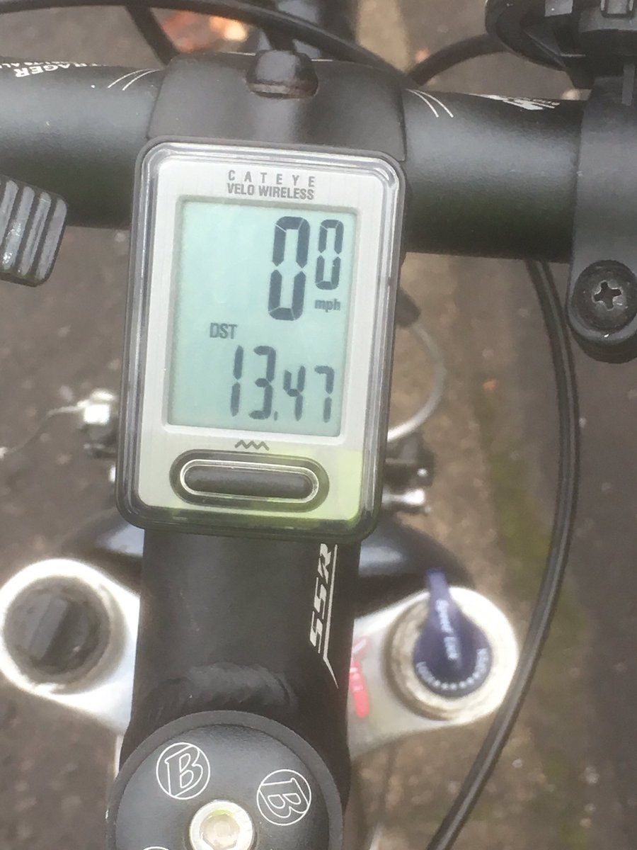 jogdundee's tweet photo. Couple of ‘messages’ to do. Took the bike. I enjoyed that :-) #exercisefix #fairweathercyclist https://t.co/v31KwNK2Xg