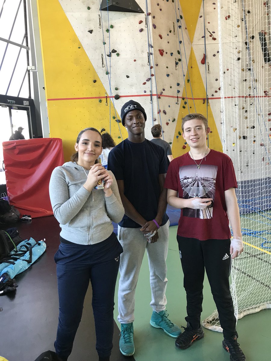 Semaine de formation de notre première promotion à Garges-Lès-Gonesse, avec de l’escalade encadré par des éducateurs sportifs de la ville <a href="/VilledeGarges/">Ville de Garges</a> 🧗‍♀️💪