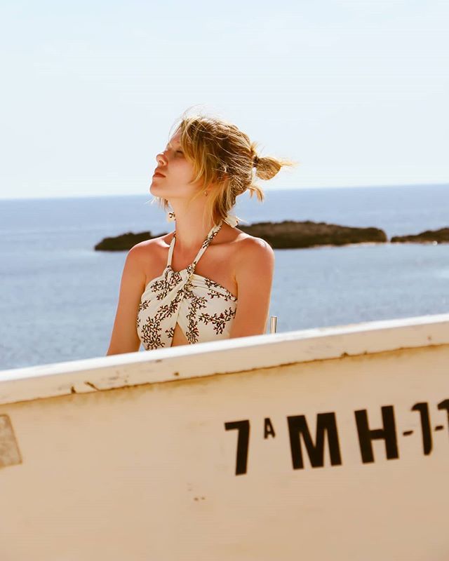 resetpriority's tweet photo. Here it's what a Monday in Costa Brava looks like... Ukara one piece and sun on your skin.
#resetpriority #ukara #onepiece #swimsuit #ecofashion #ecofabrics #madeinbarcelona https://t.co/RKSohNNAfe https://t.co/lMnw4Jfwm1