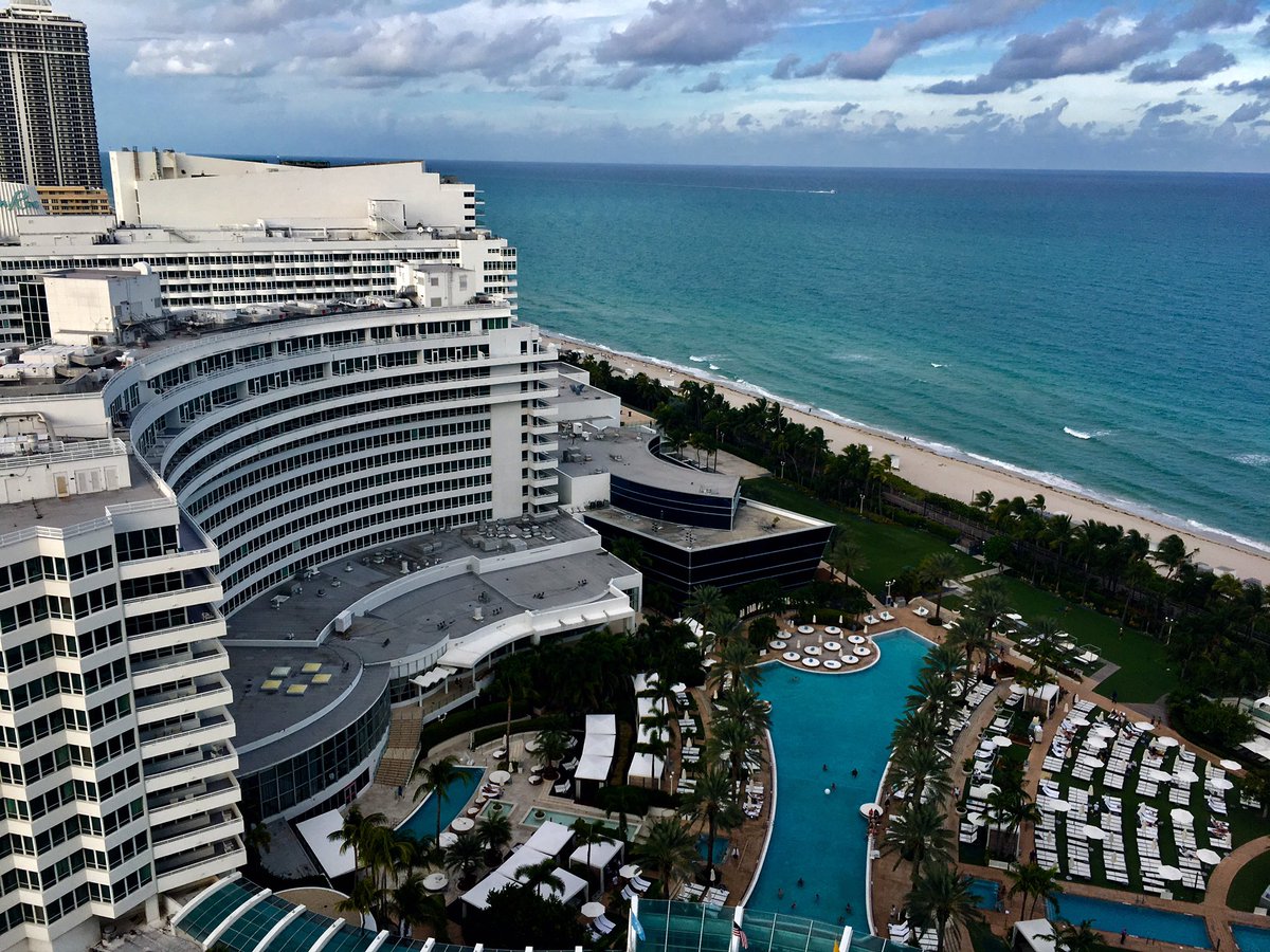 Great weekend at Spectrum IO/IR conference with many from #IRad team <a href="/CleveClinicFL/">Cleveland Clinic Florida</a> joining in. Thanks to <a href="/RajNarayanan67/">Raj Narayanan</a> and nice to see many others <a href="/danbrownIO/">Dan Brown</a> <a href="/dcmadoff/">David C. Madoff, MD</a> <a href="/Cturba/">Cenk Turba</a> <a href="/thefibroidlady/">Theresa M. Caridi MD, FSIR</a> <a href="/aravindarepall1/">Aravind Arepally</a> <a href="/SIRspecialists/">Society of Interventional Radiology</a> <a href="/SIRRFS/">SIR RFS</a> @KutsenkoMD