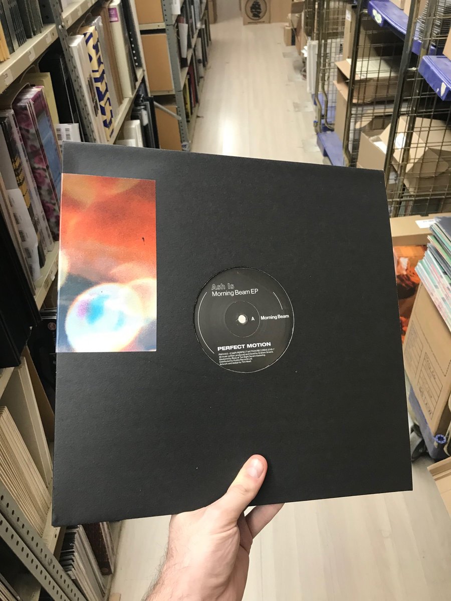_PerfectMotion's tweet image. All stickered up and ready to go on Friday. The debut 12" from @ash_ismzk ! Grab it via our Bandcamp - perfectmotion.bandcamp.com/album/ash-is-m…