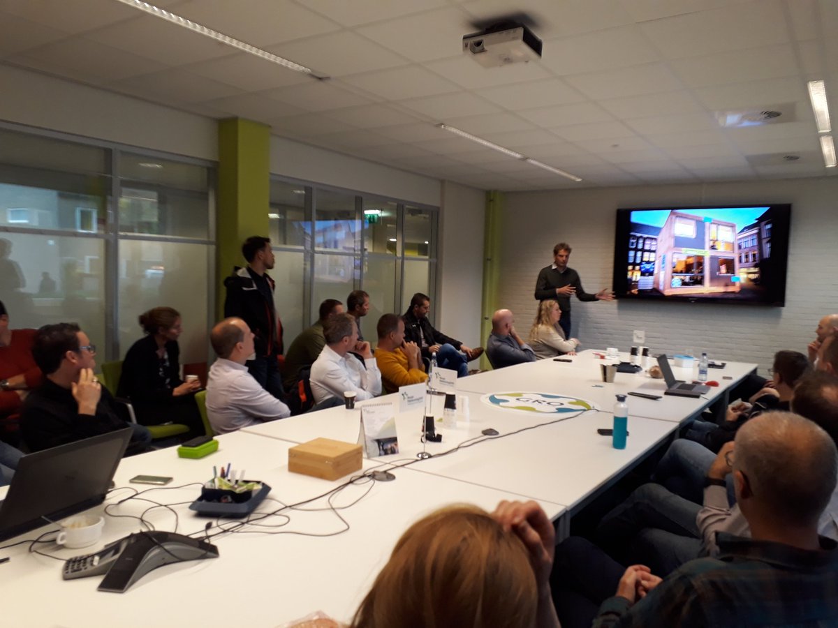 Vandaag hebben we de collega's van @RHDHV_Noord alles verteld over onze belevenissen tijdens <a href="/letsgro050/">Let's Gro</a>. Nu de volgende stap: alle uitkomsten verwerken!#grotogether #groningen