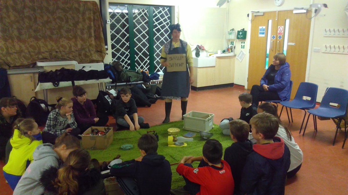 Applemore_Coll's tweet photo. This afternoon we were surveying the local area for spies! Building temporary shelters to be away from bombs and went to a swap shop to gain more items which the ration book wouldn't stretch for! #evacuees #spyhunters #learningoutsidetheclassroom https://t.co/eLFlYofKas