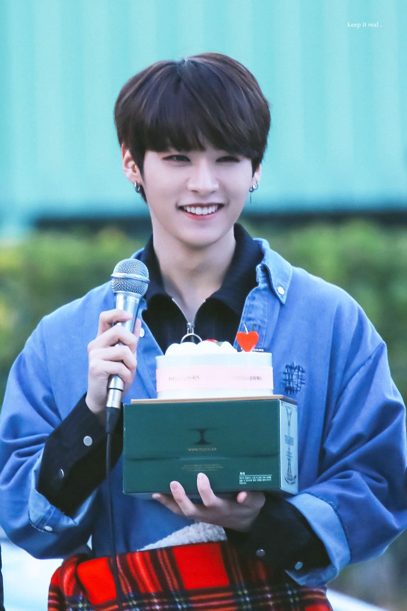 9_keepitreal's tweet photo. [HQ] 181027 음중 미니팬미팅 🎂

#스트레이키즈 #스키즈 #리노 #민호
#StrayKids #SKZ #Leeknow #IamYOU https://t.co/s2AL5bPK2C