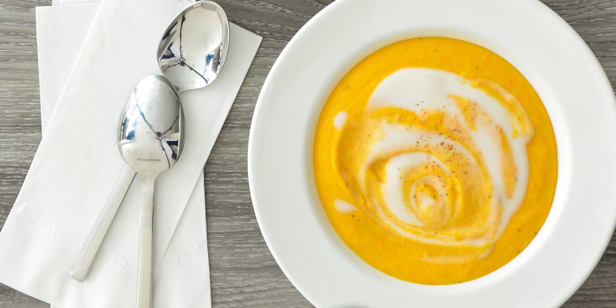 SyscoCanada's tweet photo. To increase the amount of protein in your guests' meals, look no further than the LUDA H Nutritional Supplement. Add it to soups, purées, sauces and/or prepared meals for an additional 4g of protein per serving - with no chemical aftertaste! @LUDAfoods #UseLUDA #FoodService https://t.co/io3ycp4dUk